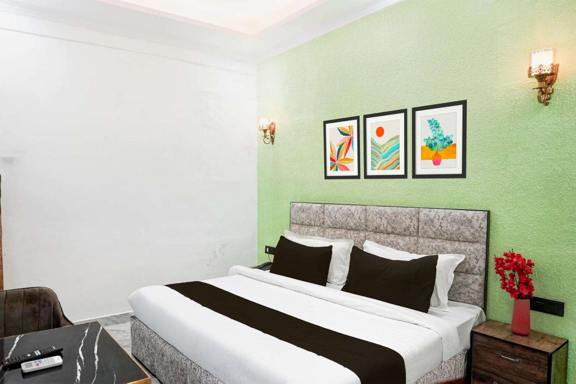 גרייטר נוידה Collection O Shandilya Grand Residency מראה חיצוני תמונה