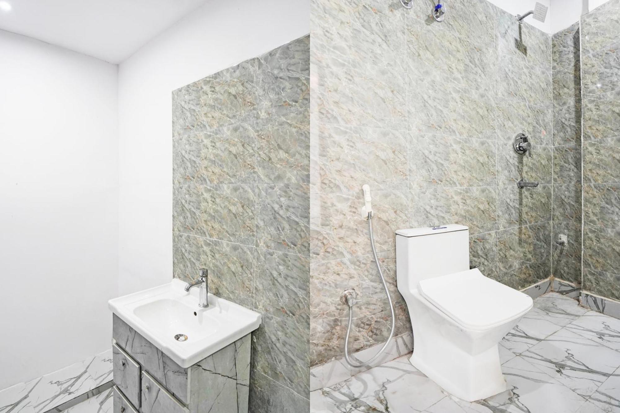 גרייטר נוידה Collection O Shandilya Grand Residency מראה חיצוני תמונה