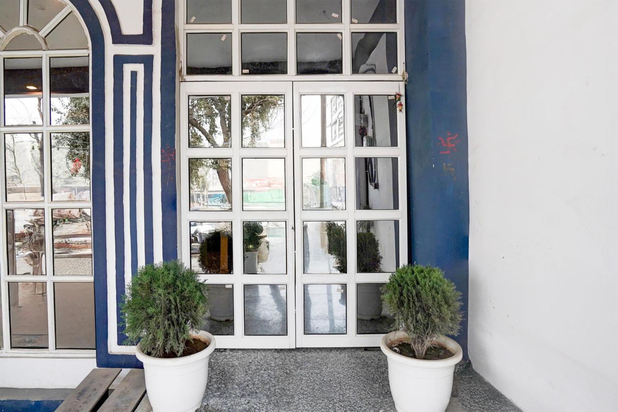 גרייטר נוידה Collection O Shandilya Grand Residency מראה חיצוני תמונה